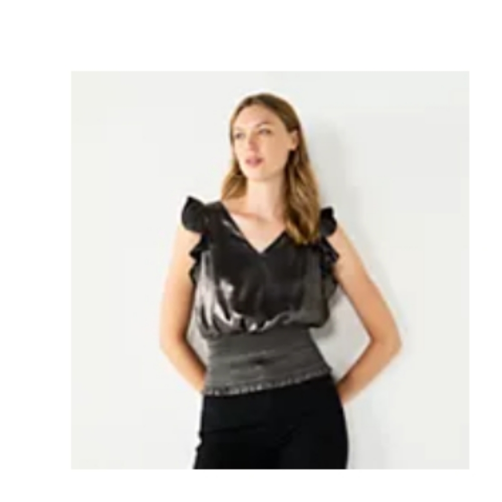Nine West sleeveless ruffle smocked hem top 🩶 - Picture 8 of 8